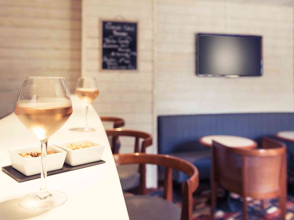 Ibis Styles Nice Cap 3000 Aeroport Saint-Laurent-du-Var Restoran gambar